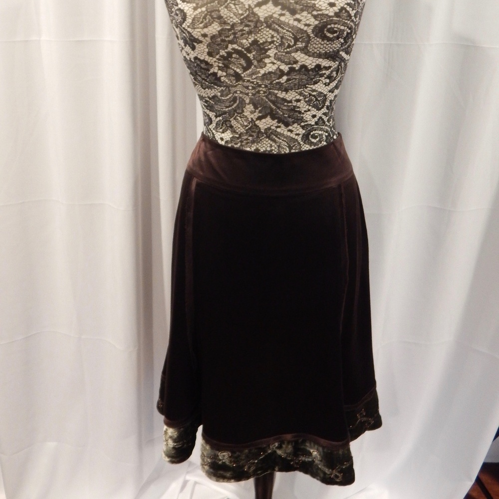Jon Brown Satin and Velvet Skirt Size 14
